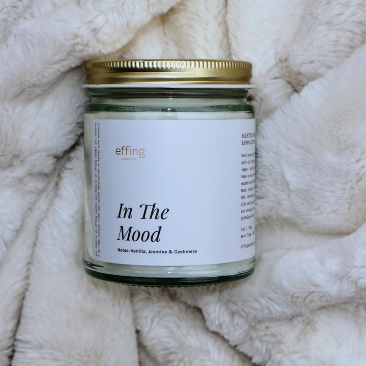 In The Mood | Notes: Vanilla, Jasmine & Cashmere Wooden Wick Candle