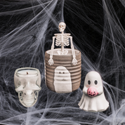 Halloween Skull Candle - Roasted Marshmallow & Amber Scent