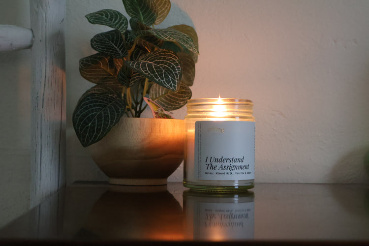 I Understand The Assignment | Notes: Almond Milk, Vanilla & Amber 7oz Wooden Wick Candle