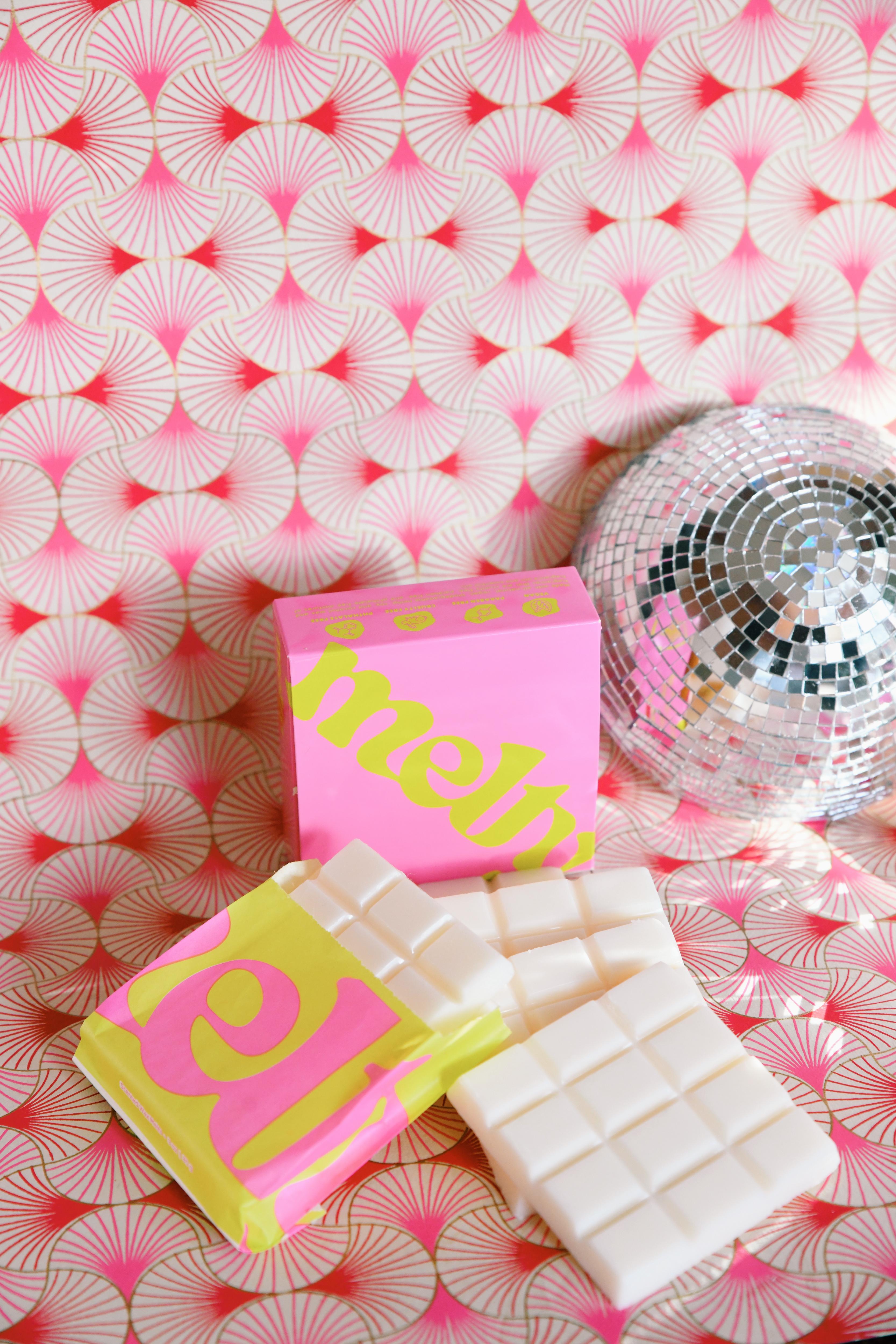 almond milk, vanilla, and amber luxury wax melts (3oz)