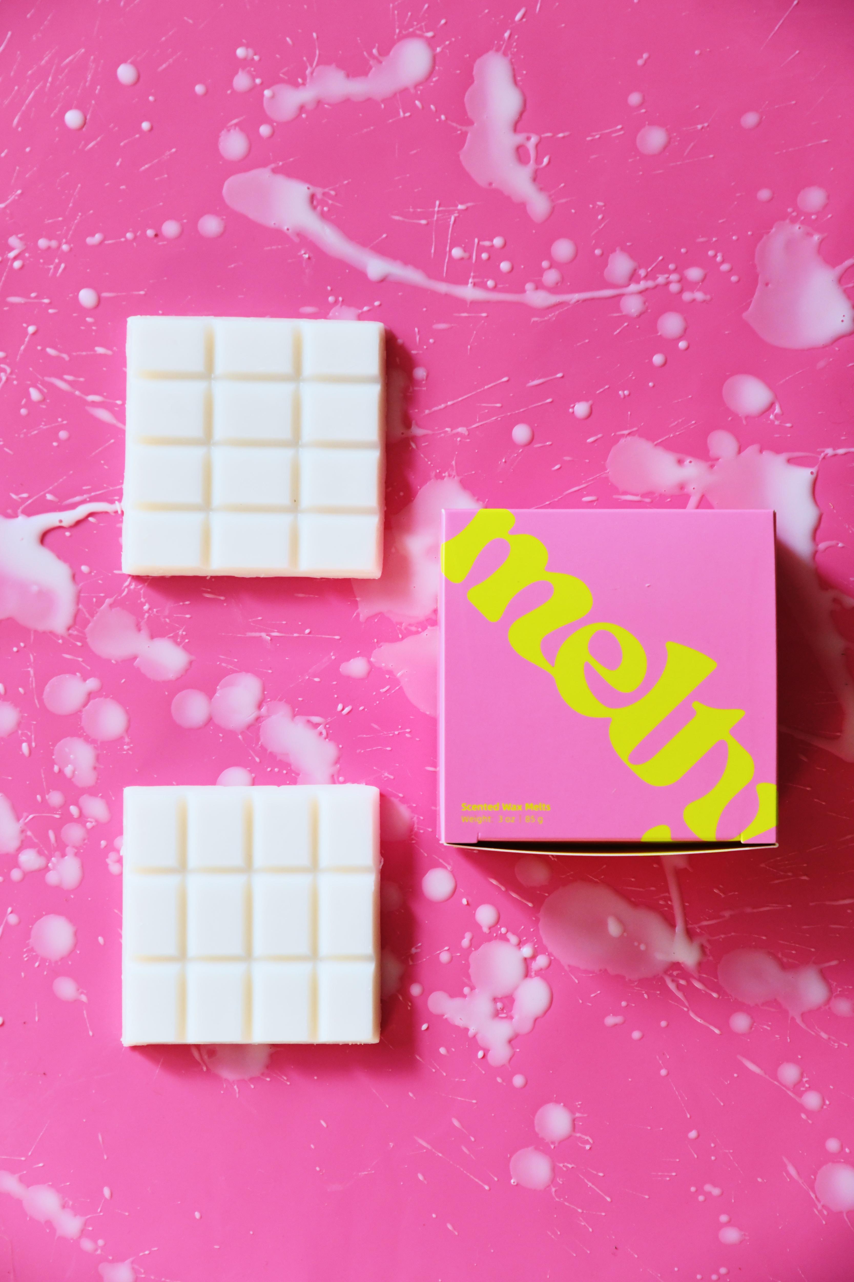 sheer vanilla, jasmine, and cashmere luxury wax melts (3oz)